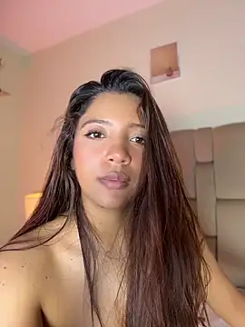 Pushaina__1 লাইভ XXX চ্যাট