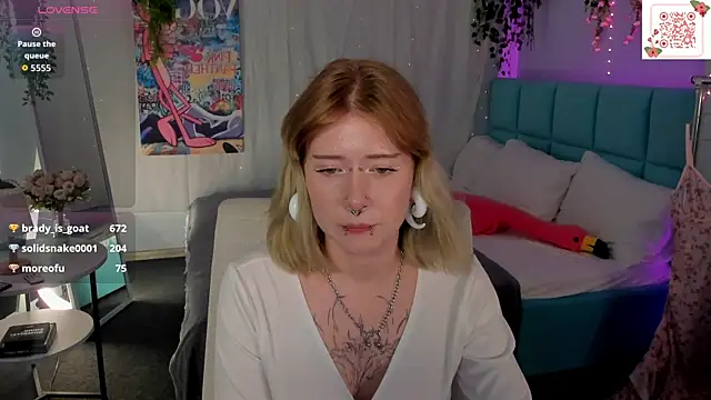 Chatroom XXX en direct de Elira_Vane