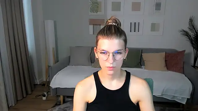 AnnaThorne's Live XXX Chat