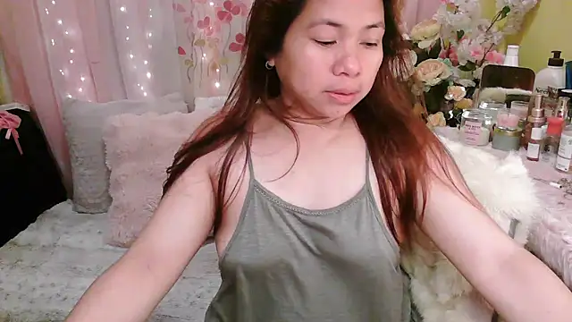 OhmyPinay's Live XXX Chat