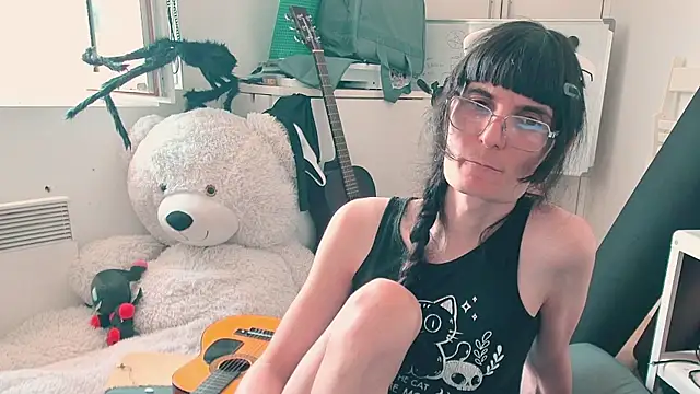 CeriseLapine's Live XXX Chat