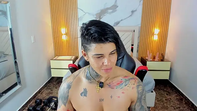 KAROLLJONES1 লাইভ XXX চ্যাট