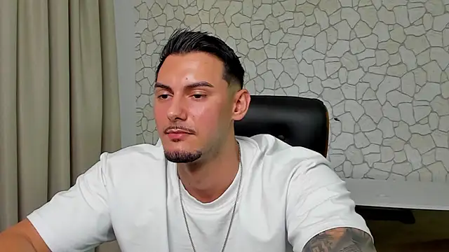 Chat XXX en directo de ClintMasters