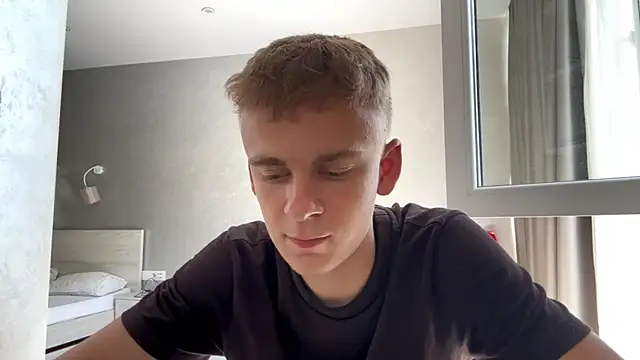 SoloFury 라이브 XXX 채팅