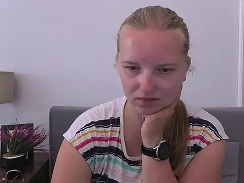 RoseTeacherX – Live XXX-chat