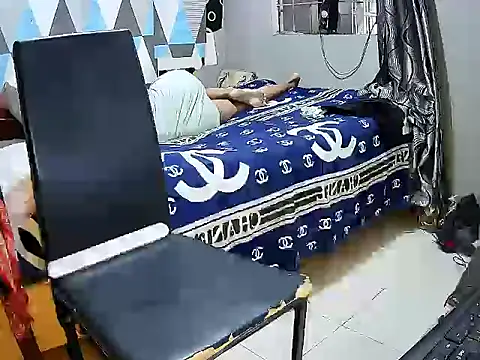 Trish_CurveCock's Live XXX Chat