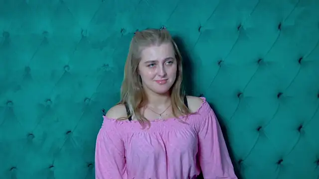 Chat +18 de EllaBells ao vivo