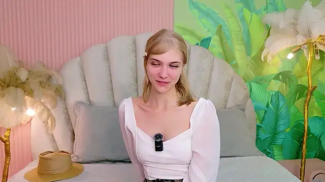 4example_Chloe XXX чат на живо