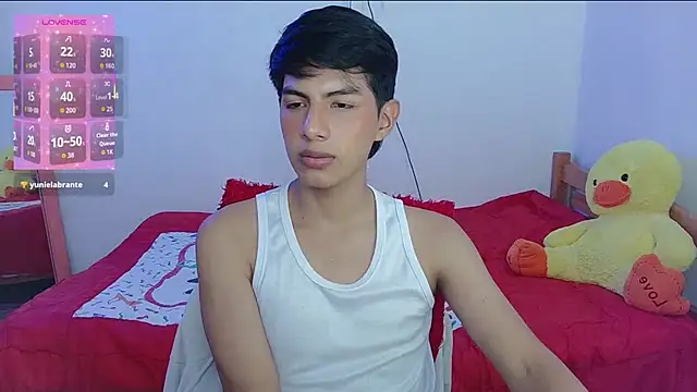 phuwin_bj Adlı Modelin Canlı XXX Sohbeti