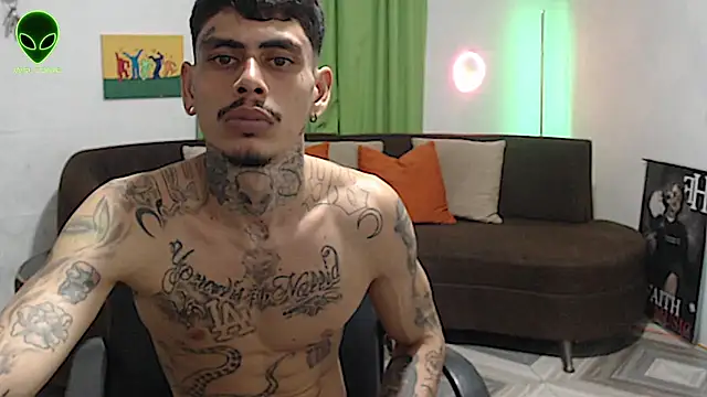 Chat XXX Live alpha_zom