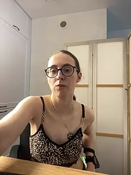 MartiniiSelenna Chat XXX live