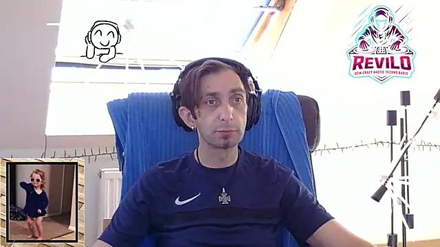 RevilO1180's Live XXX Chat