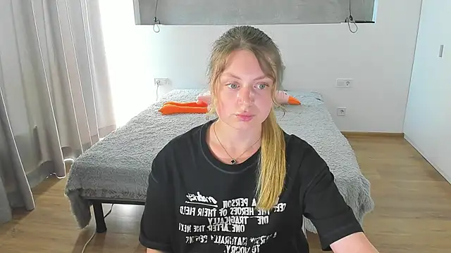 XXX chat uživo modela Kitkatvel