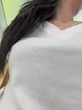 צ'אט XXX בשידור חי של soso_606