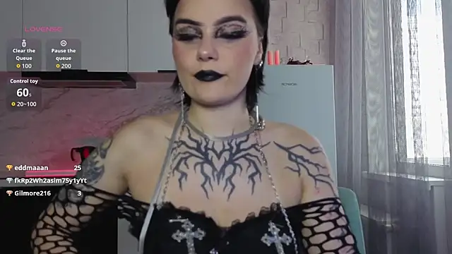 IntrigueYourDay's Live XXX Chat