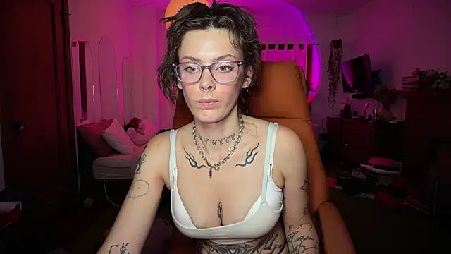 Chat +18 de GennaJames ao vivo