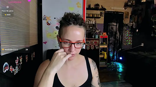 LisaFoxy_y's Live XXX Chat