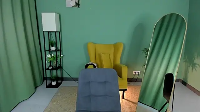 Chat +18 de LeticiaRomano ao vivo