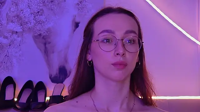 Emily_Simon 即時 XXX 聊天