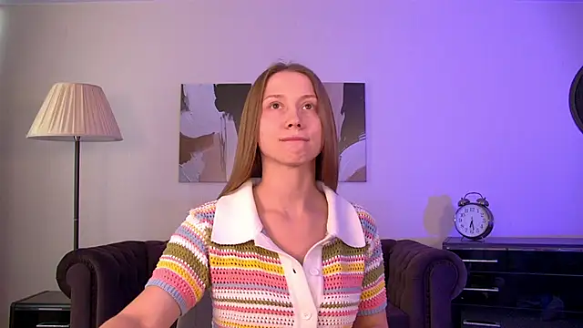 LoraVey Adlı Modelin Canlı XXX Sohbeti