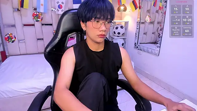 Eriol_'s Live XXX Chat