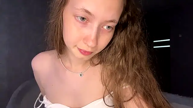 צ'אט XXX בשידור חי של Emily_Mur_