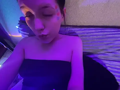 แชท XXX สดของ Lilactease
