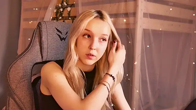 MaoqiBeverly's Live XXX Chat