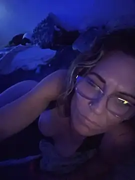 LillyXLust's Live XXX Chat