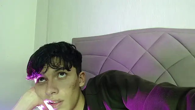 ethan_twink22's Webcam Show