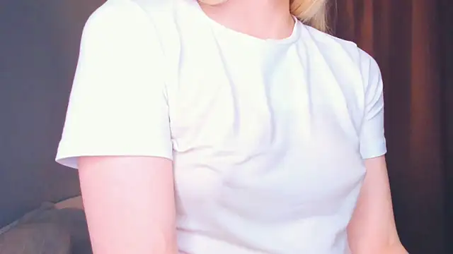 צ'אט XXX בשידור חי של DeniseMekus