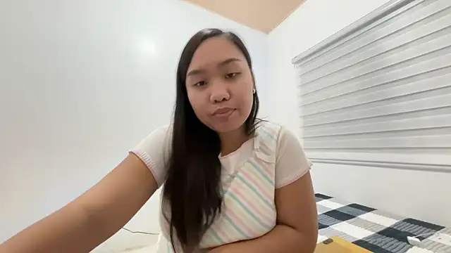 EarlineMadera's Live XXX Chat