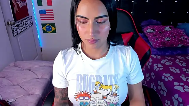 Chat +18 de Samanthademonx20_ ao vivo