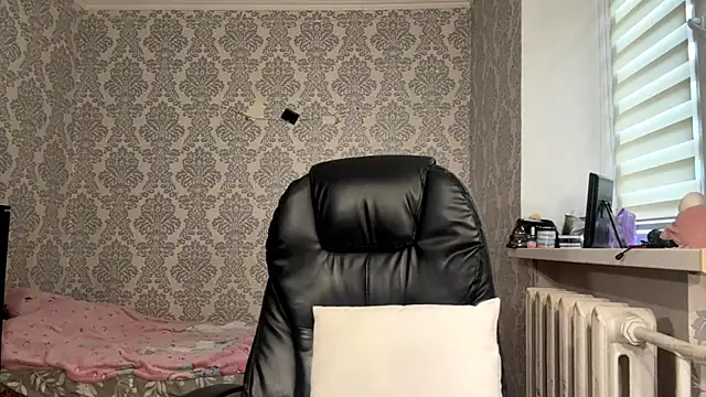 ShaylaChong Chat XXX in diretta
