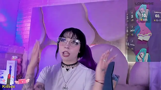 Chat XXX en directo de NaniiSisy