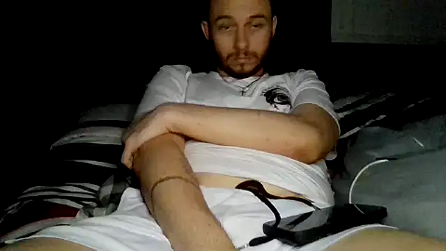 Chat XXX ao vivo de Mikecloudyhawk