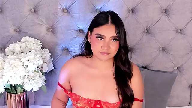 LiiaBloom Adlı Modelin Canlı XXX Sohbeti