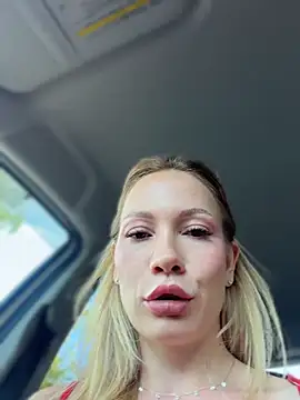 LavenderHot Live XXX Chat