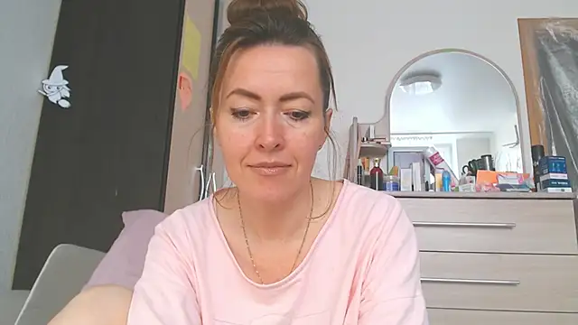 NicoleEunice87 Live XXX-Chat