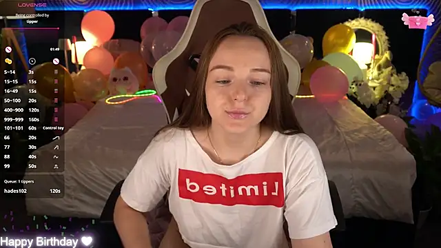 FoxyShyn Live XXX chat