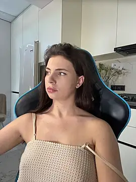 Chat XXX en directo de CurlyLara