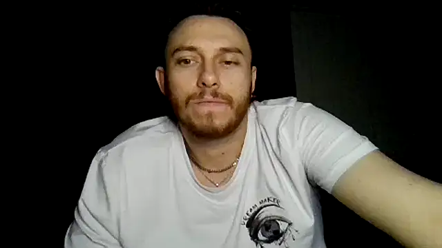 Chat XXX en directo de Mikecloudyhawk