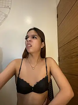 צ'אט XXX בשידור חי של hugecock_cali