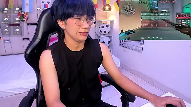 Eriol_'s Live XXX Chat