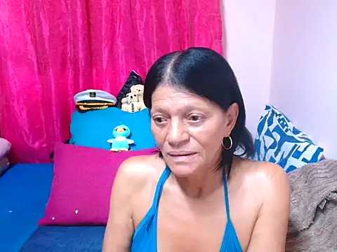 sluttyrox élő XXX-chatje