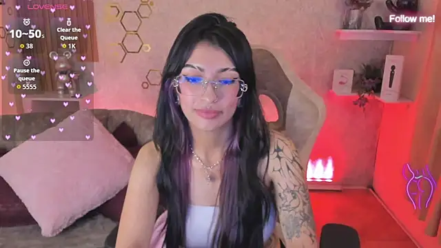 แชท XXX สดของ mia_devine_