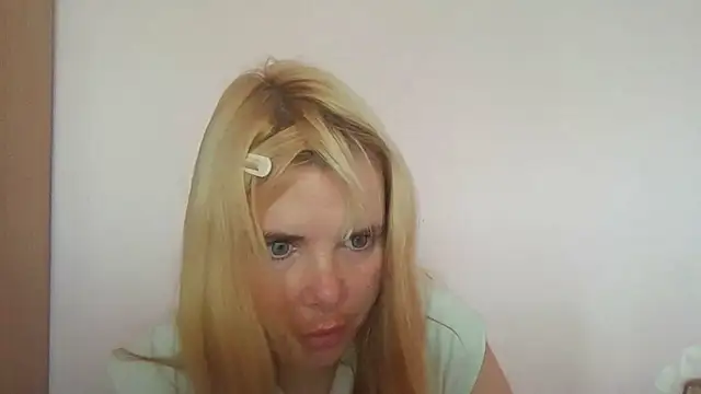 HornyElena Obrolan Langsung XXX