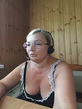 White-Chocolatten Live XXX chat