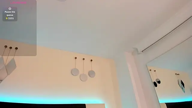 Sky_Loren Chat XXX in diretta