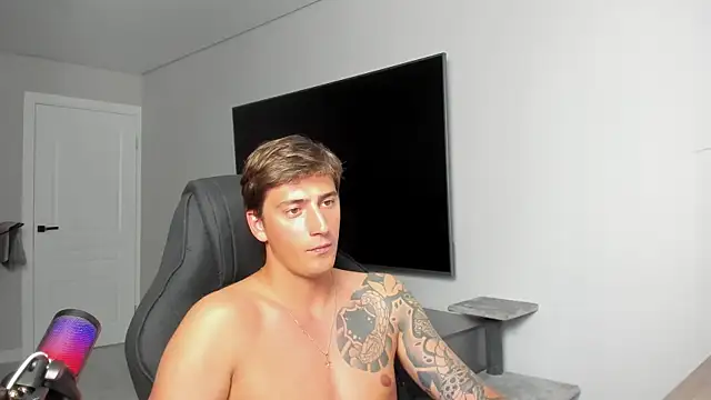 DaniHort – Naživo XXX chat